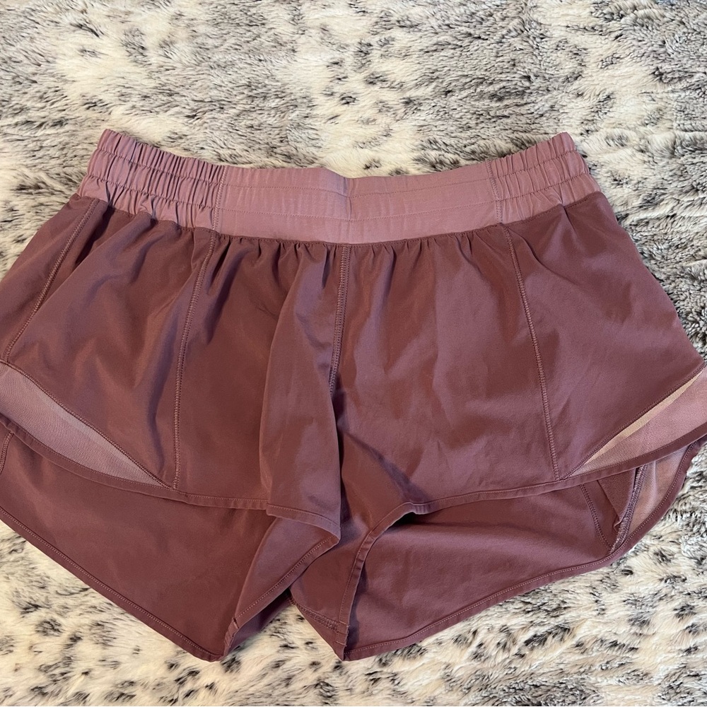 Lululemon Athletica Dusty Rose Hotty Hot Shorts
